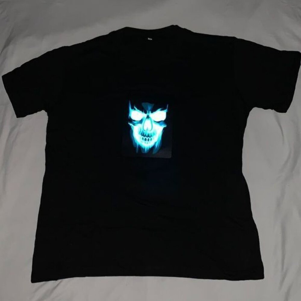 El Flashing Sound Activated LED T-Shirt Skull Black Short Sleeve Size Small